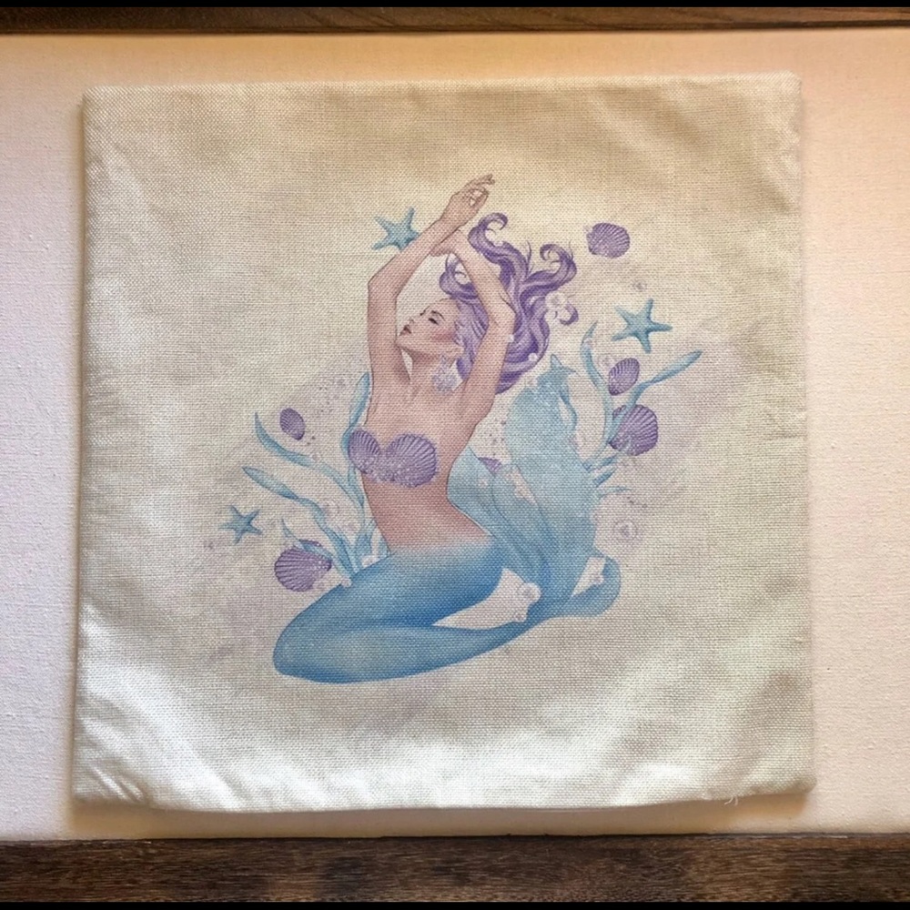 Mermaid pillow case / pillow cover 🧜🏼‍♀️